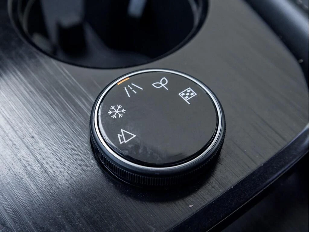 Nissan Rogue Platinum AWD* CarPlay* Sunroof* Camera* Blind Spot, снимка 13 - Автомобили и джипове - 53750896