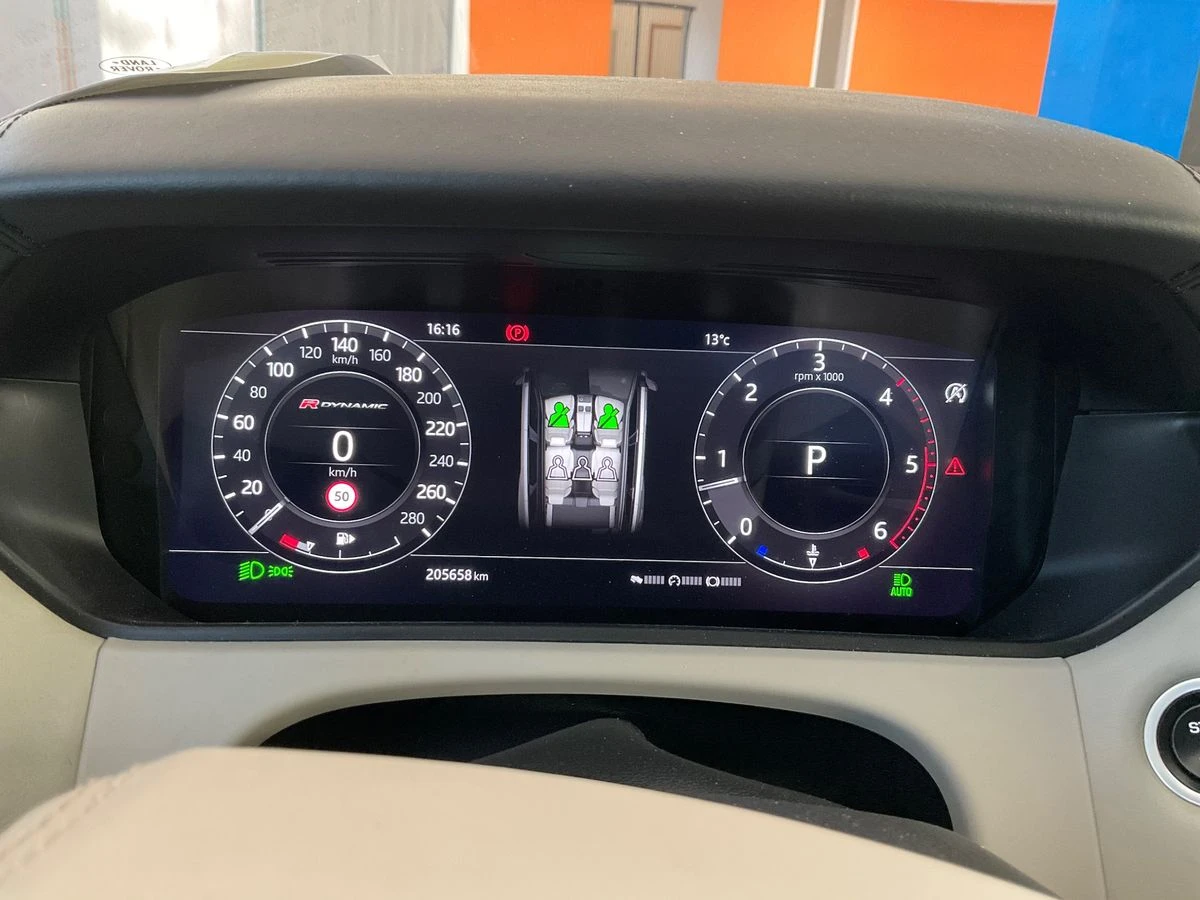 Land Rover Range Rover Velar 3.0 R-Dynamic HSE, снимка 13 - Автомобили и джипове - 54124865