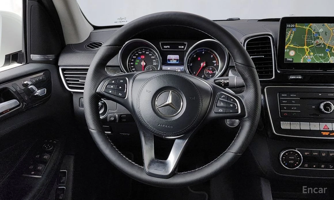 Mercedes-Benz GLS, снимка 13 - Автомобили и джипове - 54354107