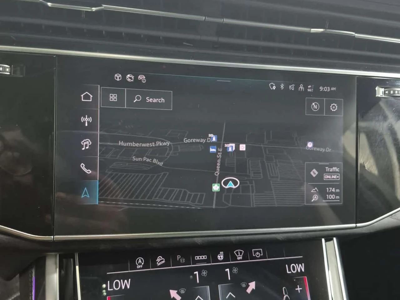Audi Q7 * TECHNIK * CARFAX * ОПЦИЯ ЗА ФИНАНСИРАНЕ, снимка 11 - Автомобили и джипове - 55789021