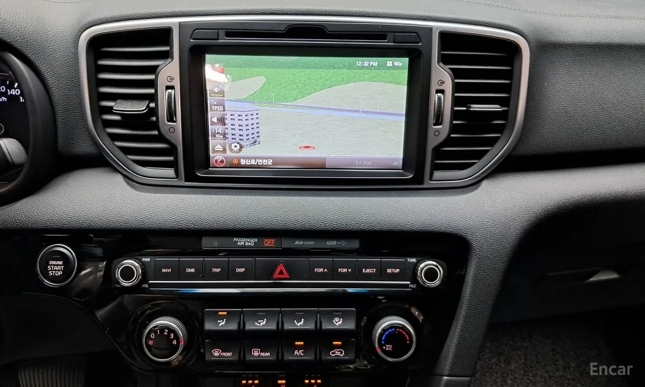 Kia Sportage DIESEL PRESTIGE| ПОДГРЕВИ| ЗАДНА КАМЕРА| ФИКС ЦЕНА, снимка 16 - Автомобили и джипове - 55818065