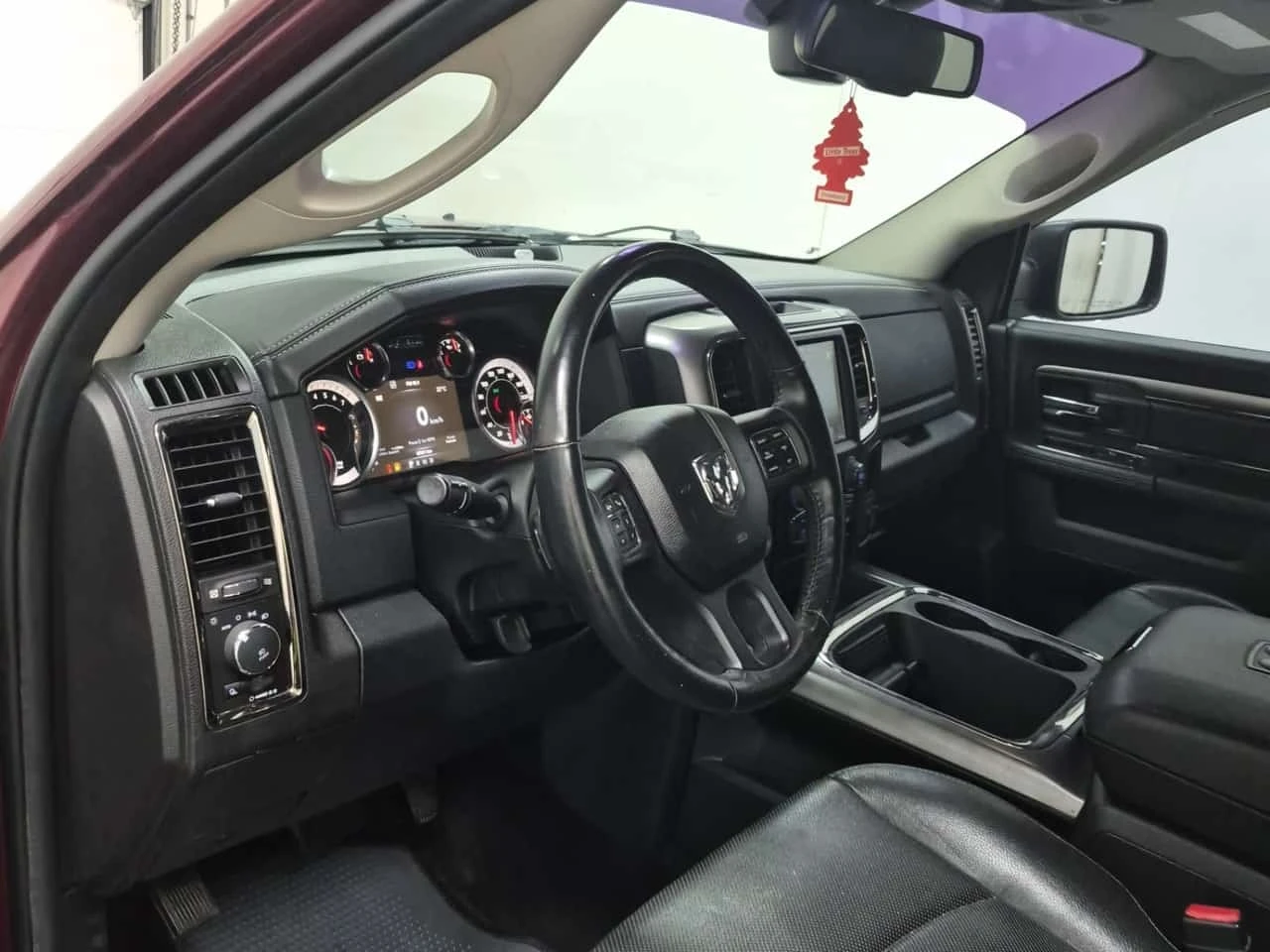 Dodge RAM 1500 * 4wd Crew Cab 140.5" Sport Crew * , снимка 12 - Автомобили и джипове - 56309965