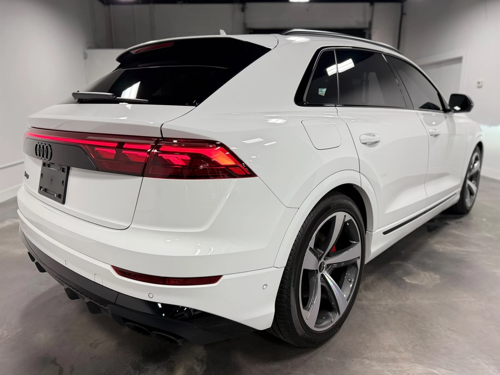 Audi SQ8 Black Optics/Red Leather/Carbon Fibre Interior | Mobile.bg � ����������� 3