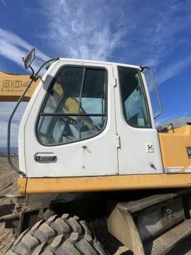 Багер Liebherr A 904 C, снимка 2