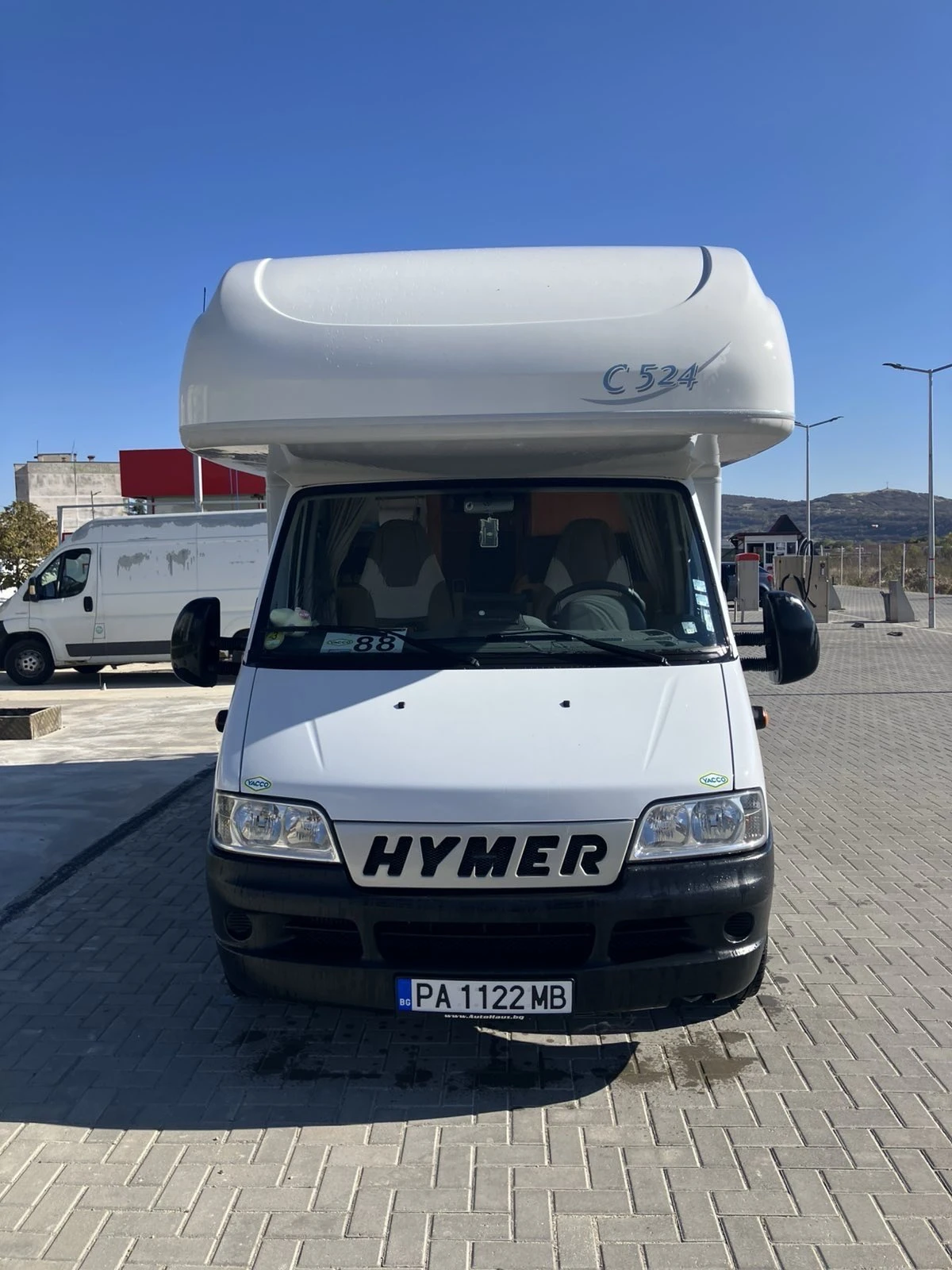 Кемпер HYMER / ERIBA, снимка 17 - Каравани и кемпери - 55626194
