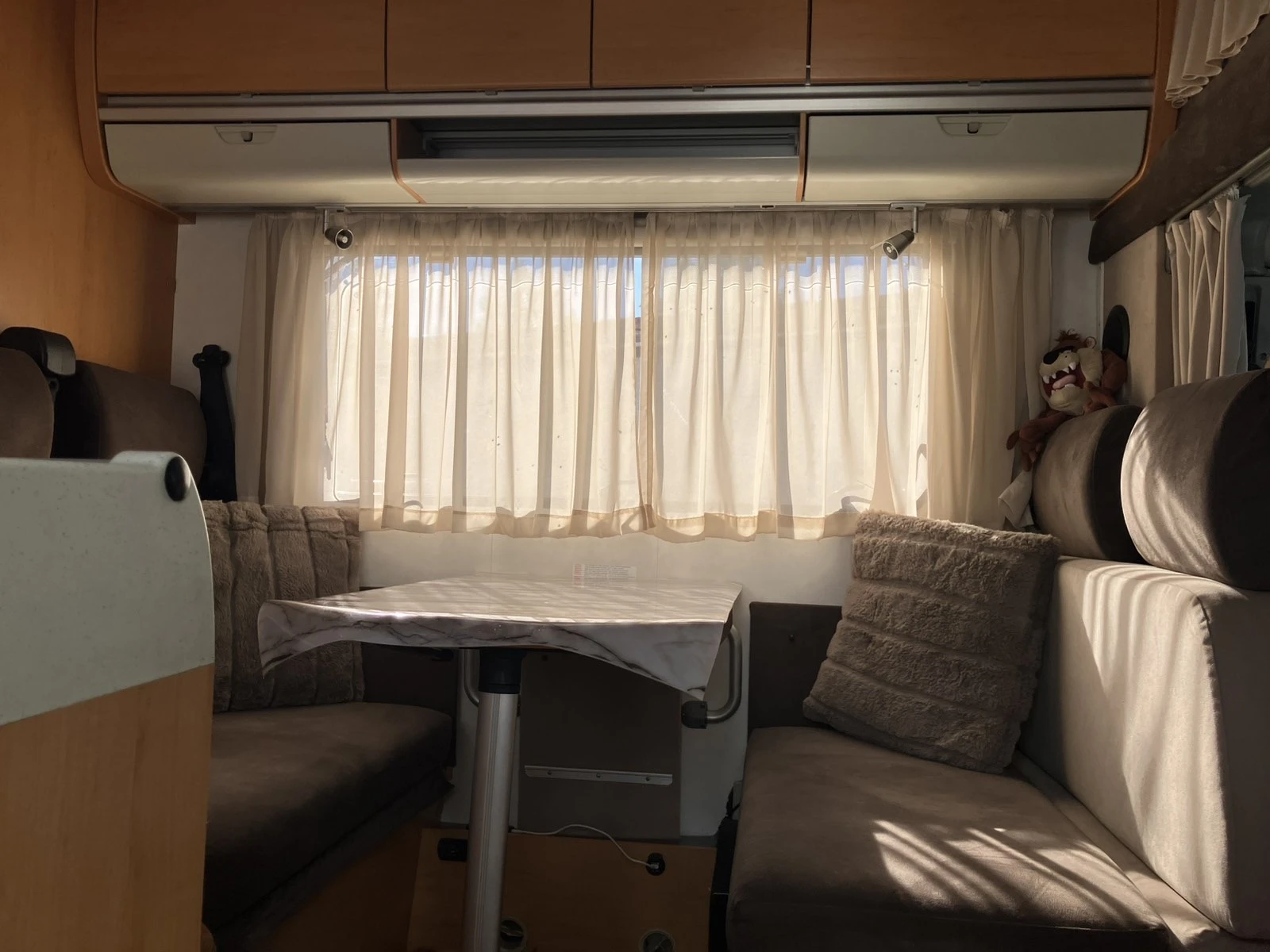 Кемпер HYMER / ERIBA, снимка 3 - Каравани и кемпери - 55626194
