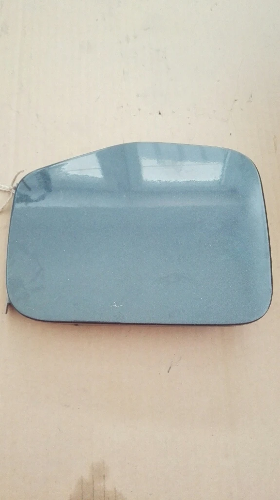 Капачка резервоар външна Субару Форестър (тъмно сива)