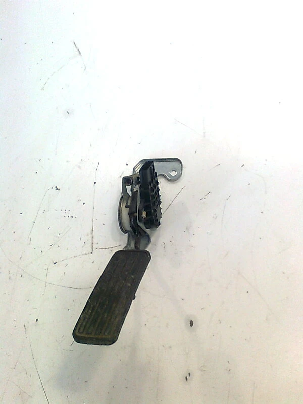 педал газ за Субару Легаси 3.0Б