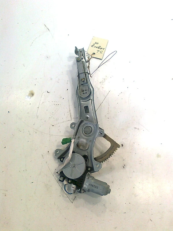 ел.машинка задно ляво стъкло за Субару Легаси 3.0 бензин ,стъклоповдигач