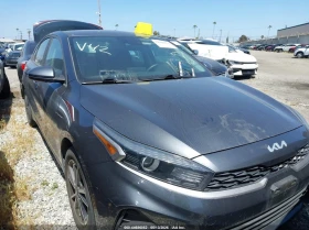 ������ Kia Forte