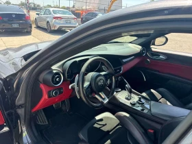 Alfa Romeo Giulia * Quadrifoglio* АВТОКРЕДИТ БЕЗ ПЪРВОНАЧАЛНА ВНОСКА | Auto.bg — изображение 5