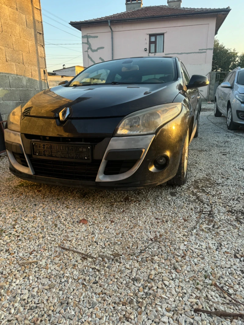 Renault Megane, снимка 1 - Автомобили и джипове - 47610067