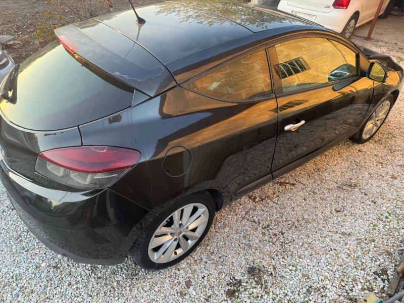 Renault Megane, снимка 2 - Автомобили и джипове - 47610067