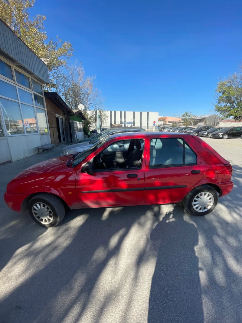 Ford Fiesta, снимка 2 - Автомобили и джипове - 47744350