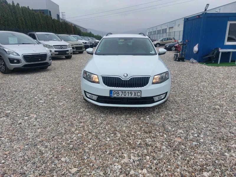 Skoda Octavia 1.6 TDI, снимка 3 - Автомобили и джипове - 48375347