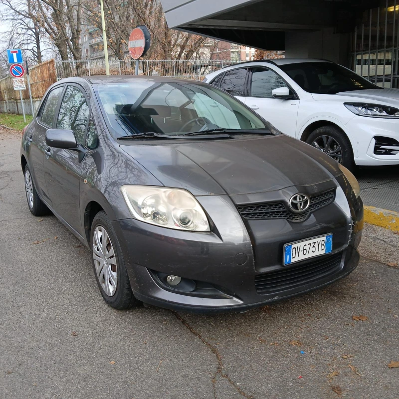 Toyota Auris 1.6VVTi AUTO, снимка 2 - Автомобили и джипове - 48598297