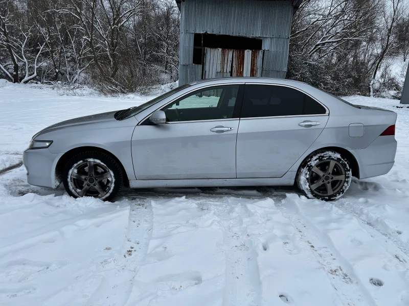 Honda Accord 2.2CDTI Facelift , снимка 3 - Автомобили и джипове - 48653921