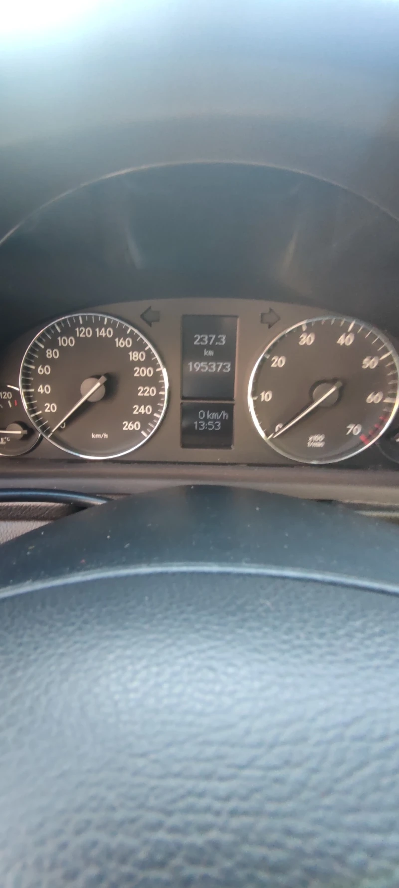 Mercedes-Benz C 200 Compresor, снимка 10 - Автомобили и джипове - 48882935