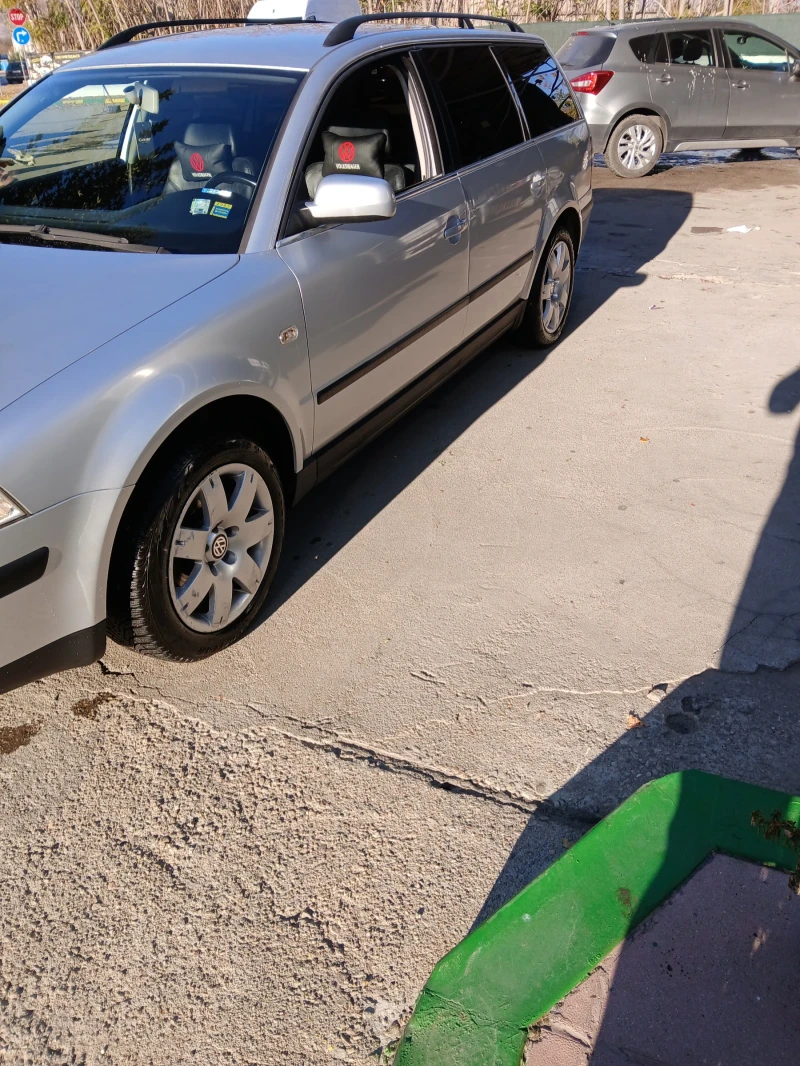 VW Passat 5.5, снимка 9 - Автомобили и джипове - 49177093