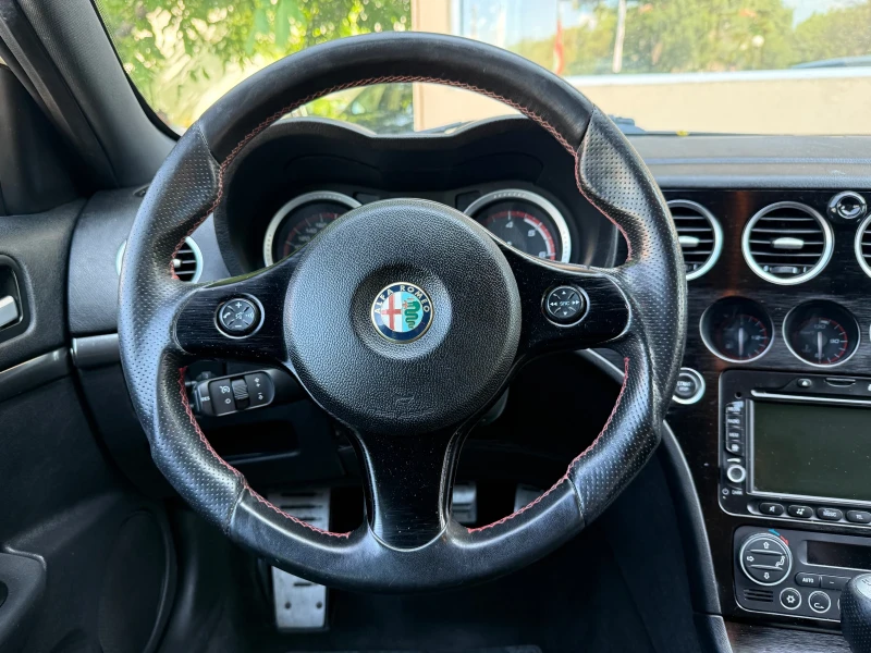 Alfa Romeo 159 sportwagon 2.0JTDm 170k.c. ОТЛИЧНО СЪСТОЯНИЕ - НАВИГАЦИЯ! , снимка 11 - Автомобили и джипове - 50699869