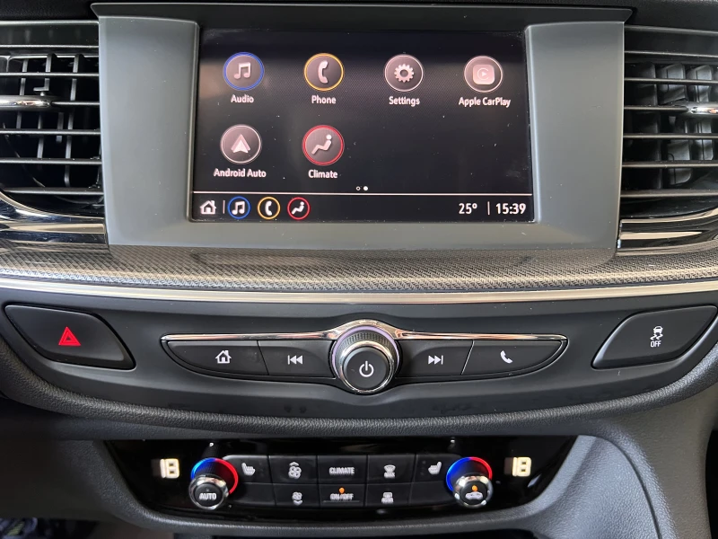 Opel Insignia GRAND SPORT/1.5 CDTI/122к.с./6MT, снимка 15 - Автомобили и джипове - 50896240