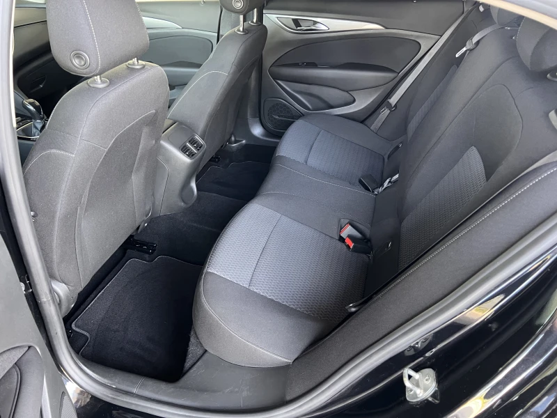 Opel Insignia GRAND SPORT/1.5 CDTI/122к.с./6MT, снимка 10 - Автомобили и джипове - 50896240