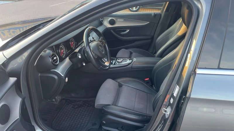 Mercedes-Benz E 200 4matic, снимка 5 - Автомобили и джипове - 51637204