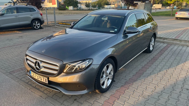 Mercedes-Benz E 200 4matic, снимка 2 - Автомобили и джипове - 51637204