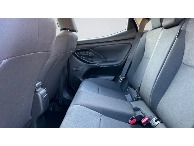 Toyota Yaris Месечна вноска от 292 лв., снимка 11 - Автомобили и джипове - 52164964