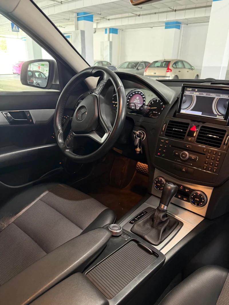 Mercedes-Benz C 220 CDI, снимка 9 - Автомобили и джипове - 52493251