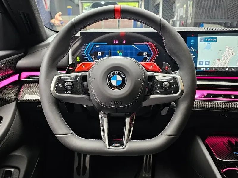 BMW M5 (G90) M5 Sedan, снимка 13 - Автомобили и джипове - 55031175