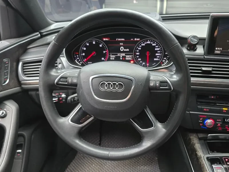 Audi A6 2.0 TFSI - САМО 30% АВАНС, снимка 13 - Автомобили и джипове - 56293614