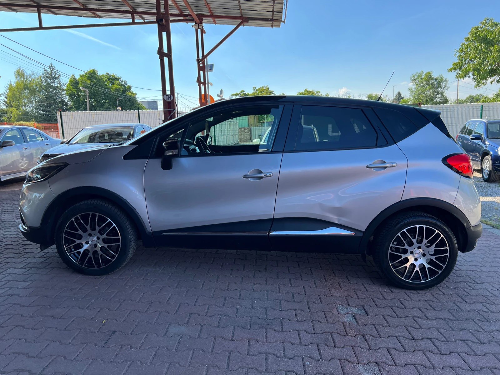 Renault Captur 1.2 Газова Уредба* АВТОМАТИК* КАМЕРА* НАВИ*  - изображение 8