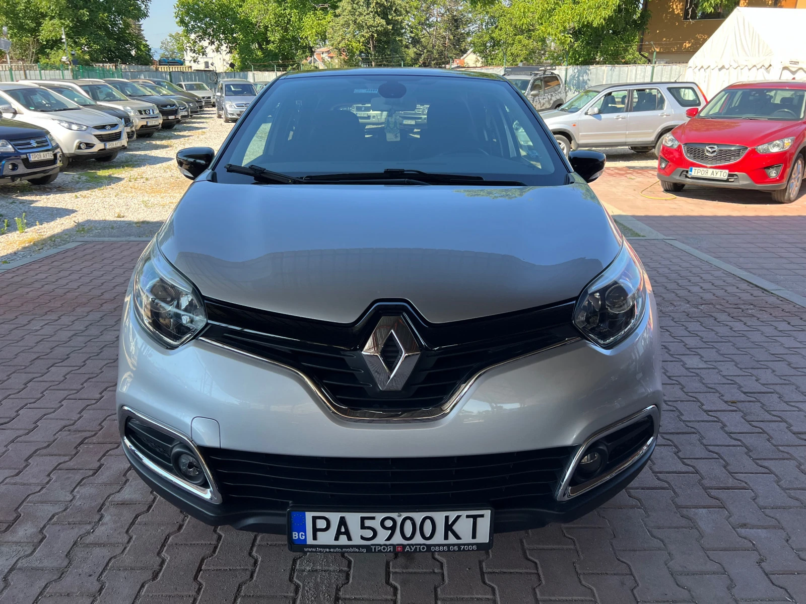 Renault Captur 1.2 Газова Уредба* АВТОМАТИК* КАМЕРА* НАВИ*  - изображение 2