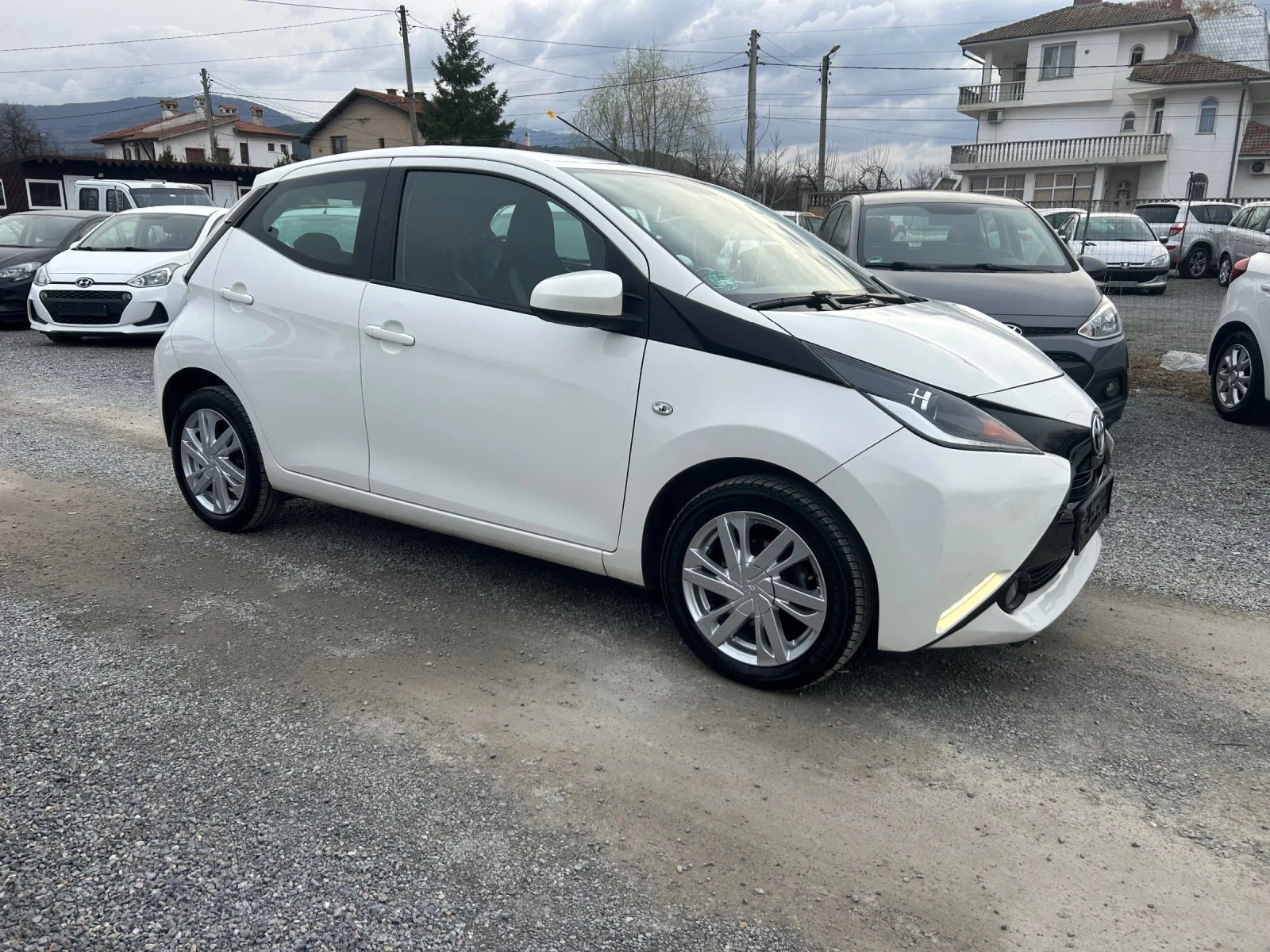 Toyota Aygo 1.0i  euro6 - изображение 2