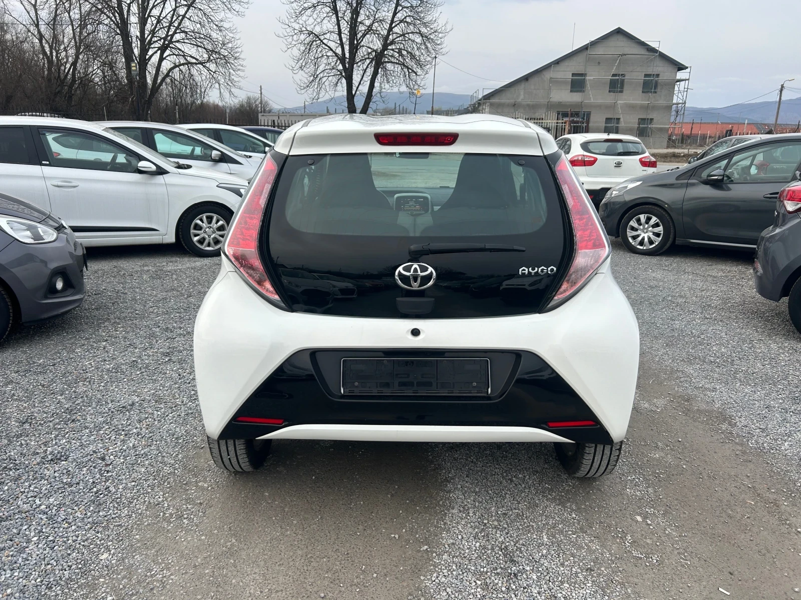 Toyota Aygo 1.0i  euro6 - изображение 6