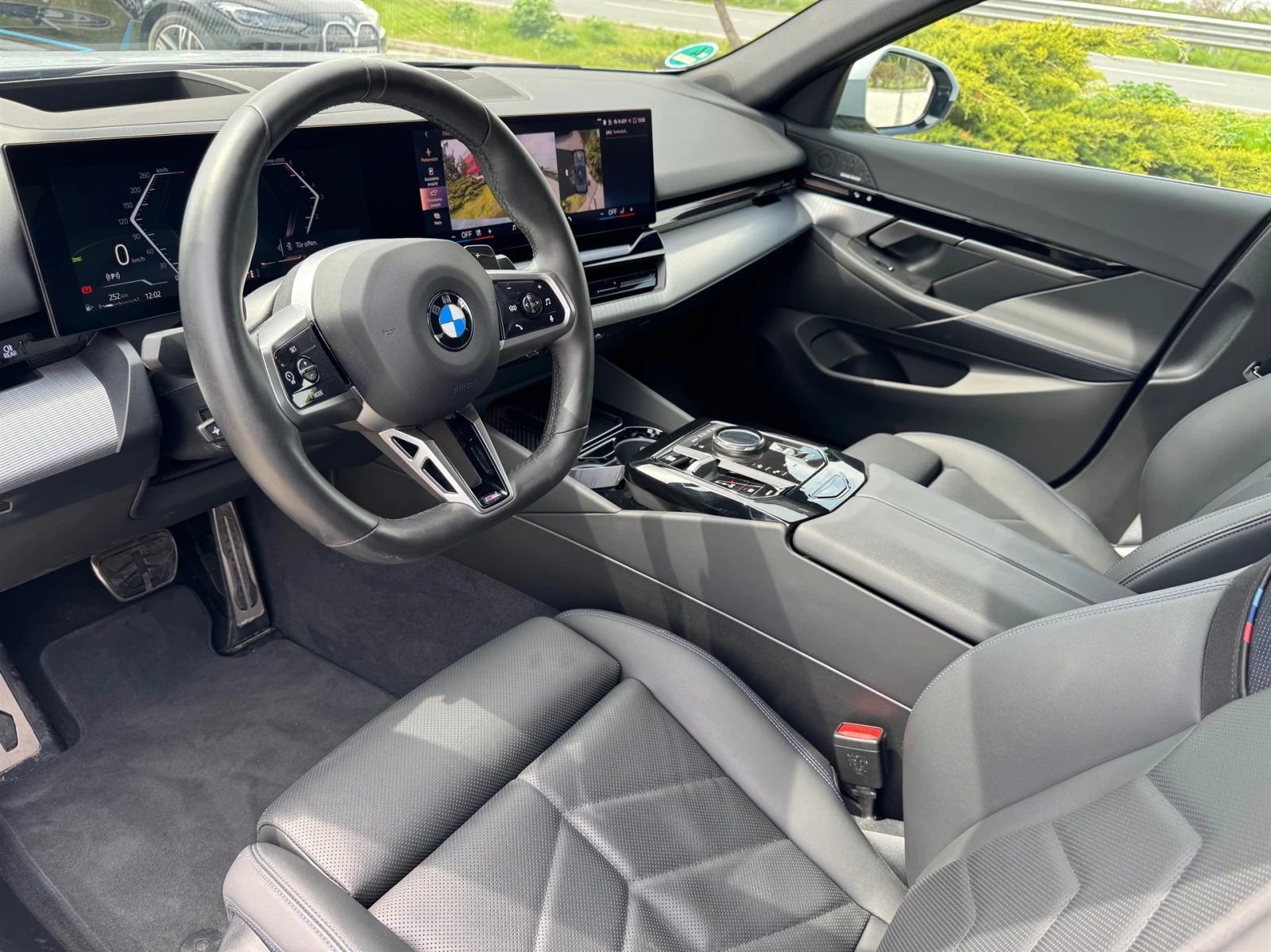 BMW 520 xDrive - изображение 6