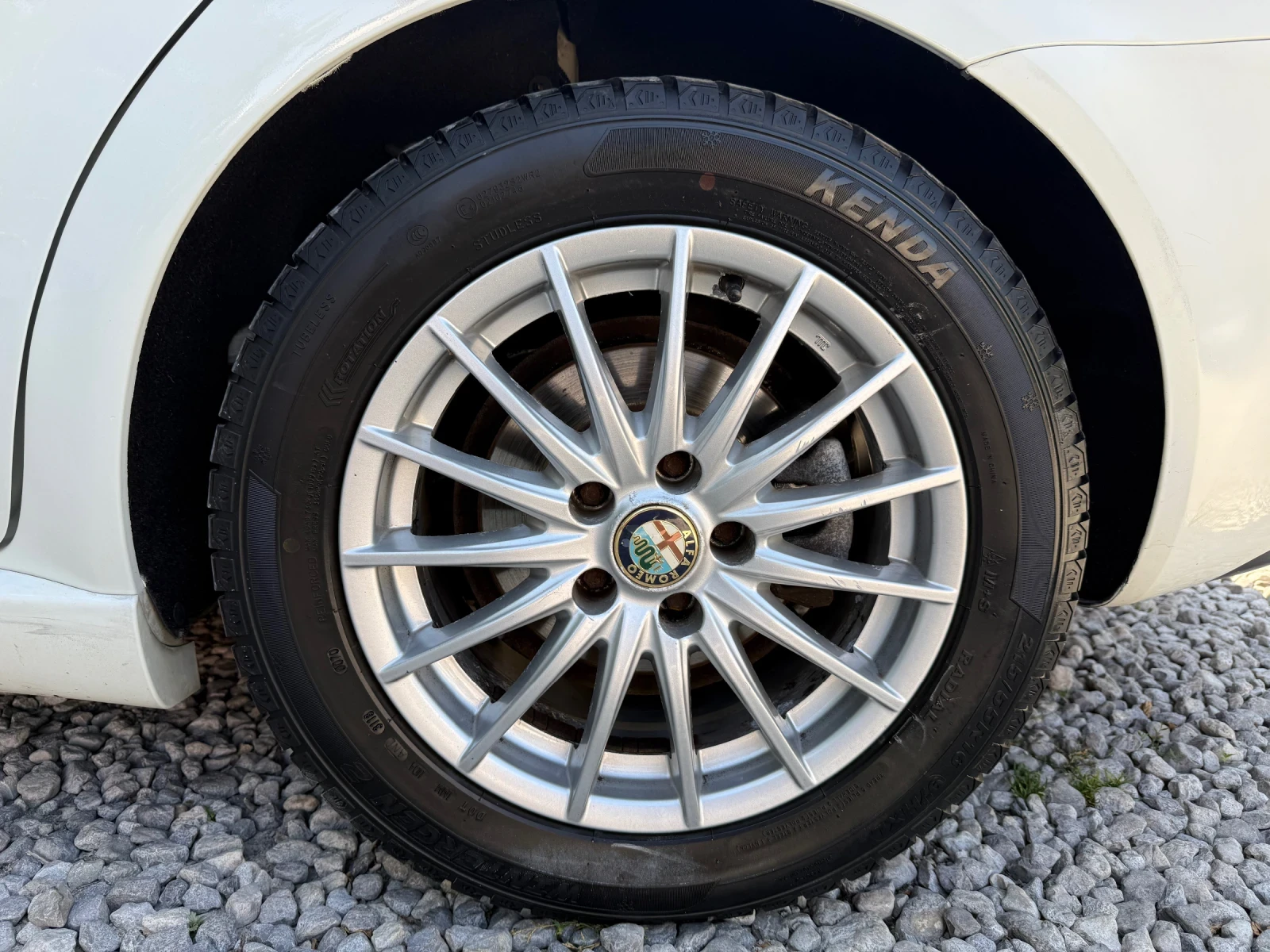 Alfa Romeo 159 sportwagon 2.0JTDm 170k.c. ОТЛИЧНО СЪСТОЯНИЕ - НАВИГАЦИЯ!  | Mobile.bg — изображение 13