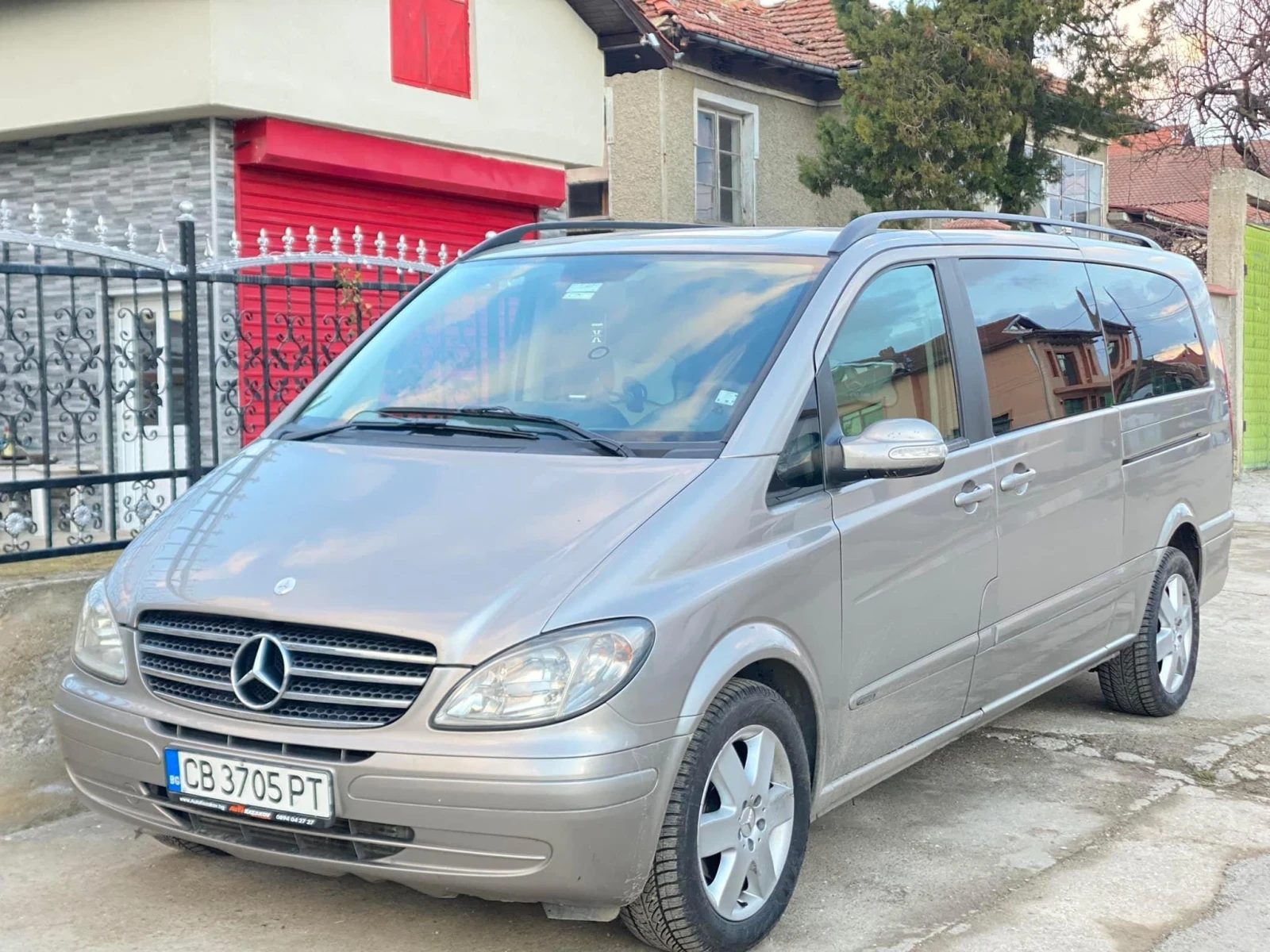 Mercedes-Benz Viano  - изображение 3