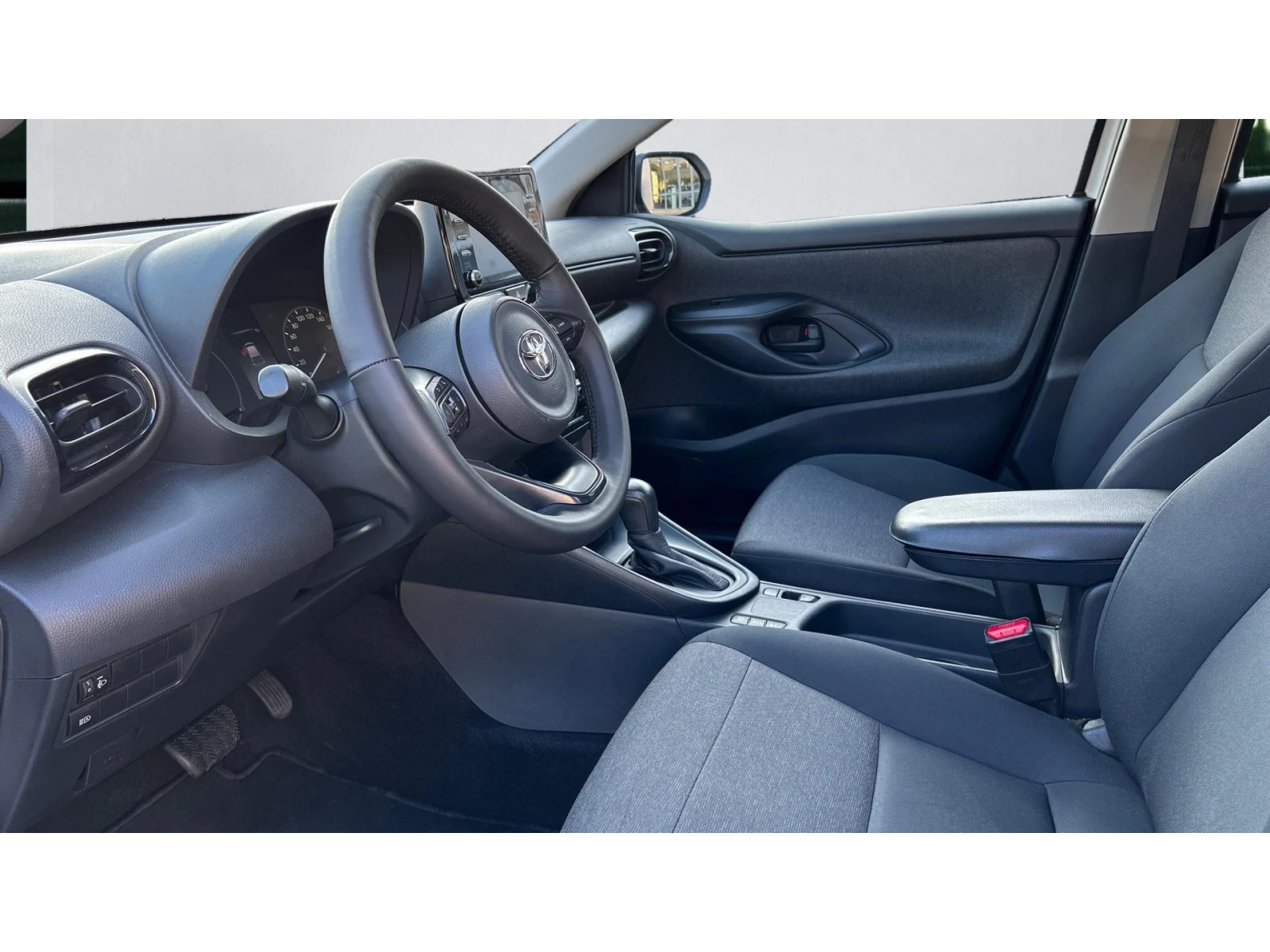 Toyota Yaris    292 . | Mobile.bg   12