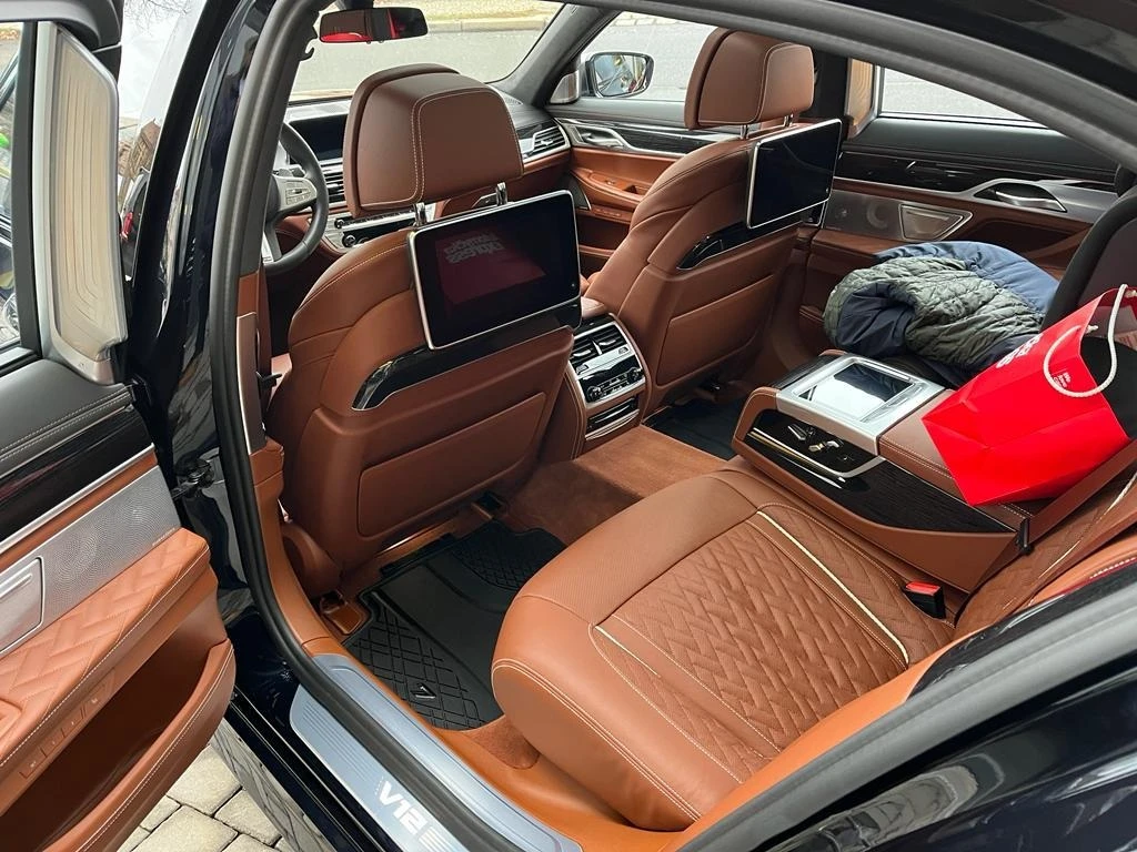 BMW 760 M-Sport xDrive - изображение 7