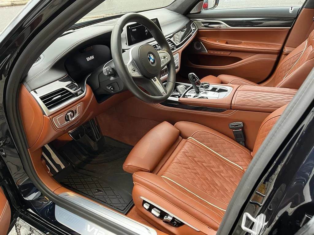 BMW 760 M-Sport xDrive - изображение 9