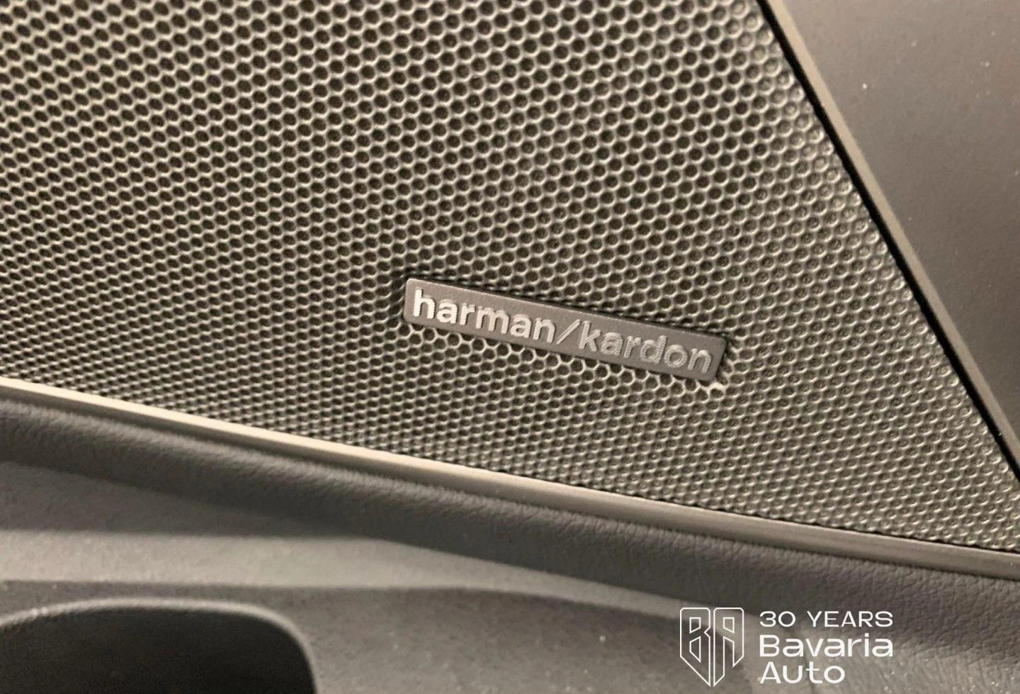 BMW 320 d xDrive M Sport Paket, снимка 11 - Автомобили и джипове - 53779694