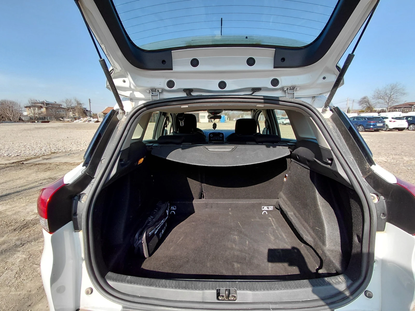 Renault Clio TCe/90к.с/Life, снимка 15 - Автомобили и джипове - 53811065