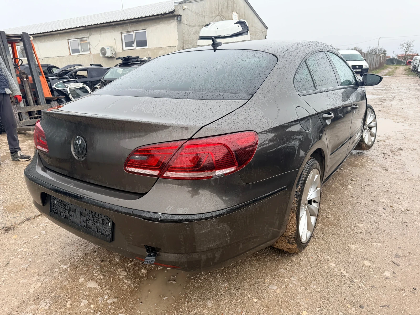 VW CC 2.0TDI CFG, снимка 3 - Автомобили и джипове - 54000636