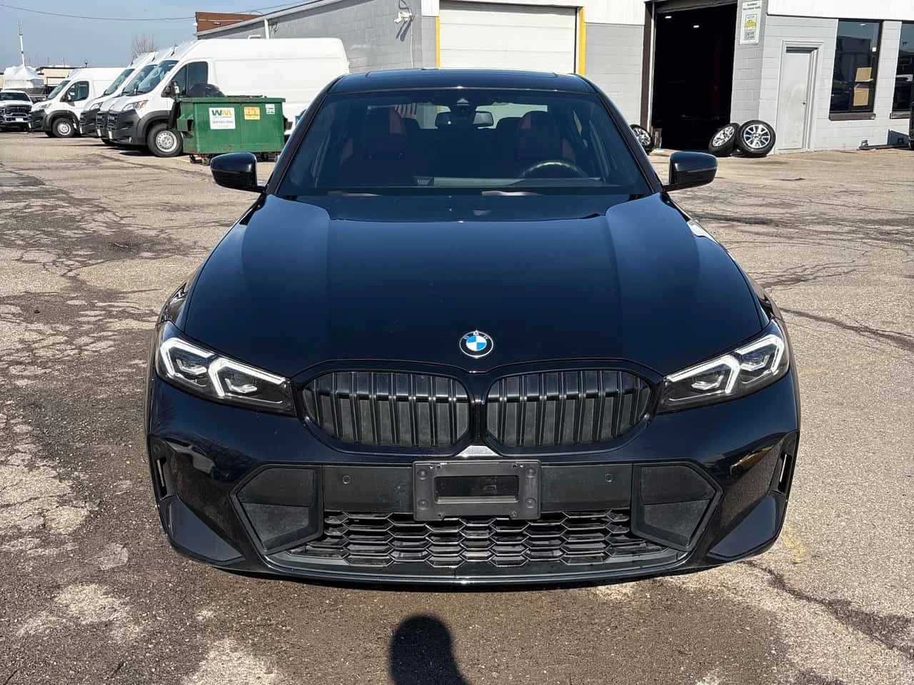 BMW 330 330i xDrive  CARFAX, снимка 6 - Автомобили и джипове - 54192120