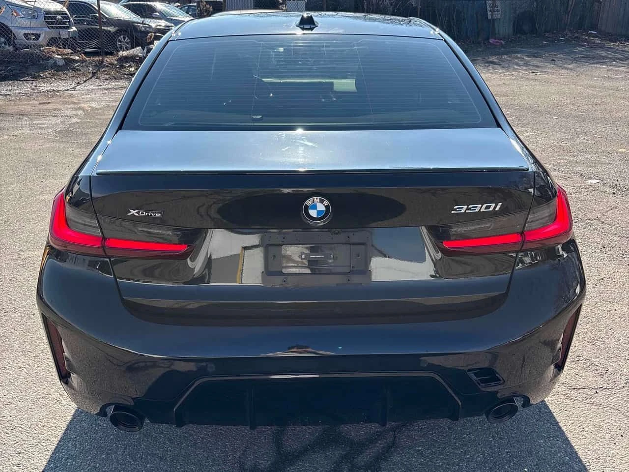 BMW 330 330i xDrive  CARFAX, снимка 4 - Автомобили и джипове - 54192120