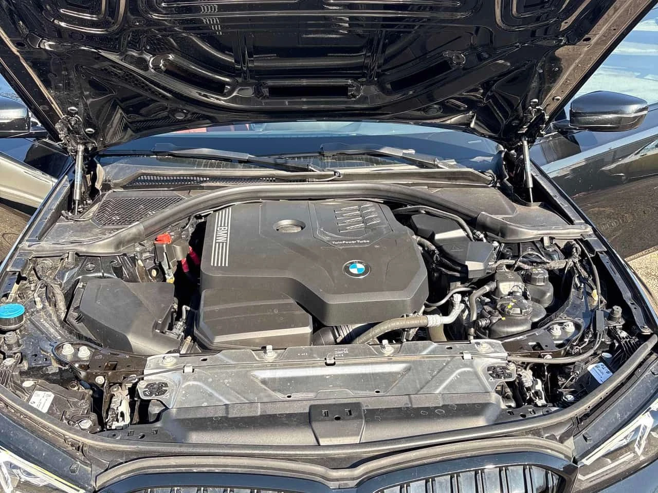 BMW 330 330i xDrive  CARFAX, снимка 17 - Автомобили и джипове - 54192120