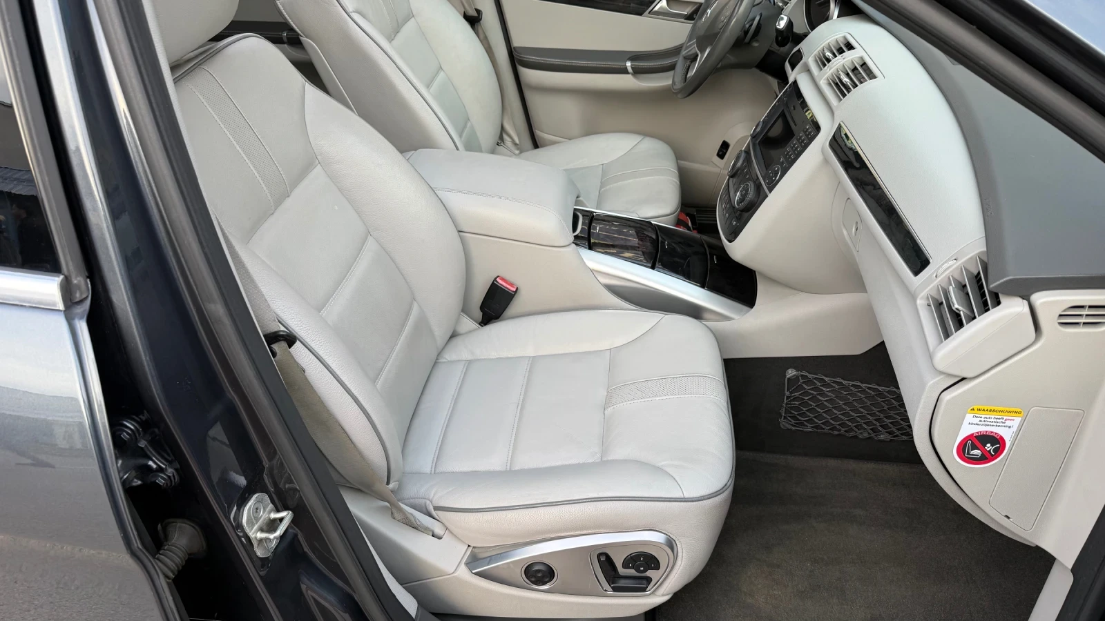 Mercedes-Benz R 350 Mercedes R-klas 300D 190кс Панорама, снимка 11 - Автомобили и джипове - 54331013