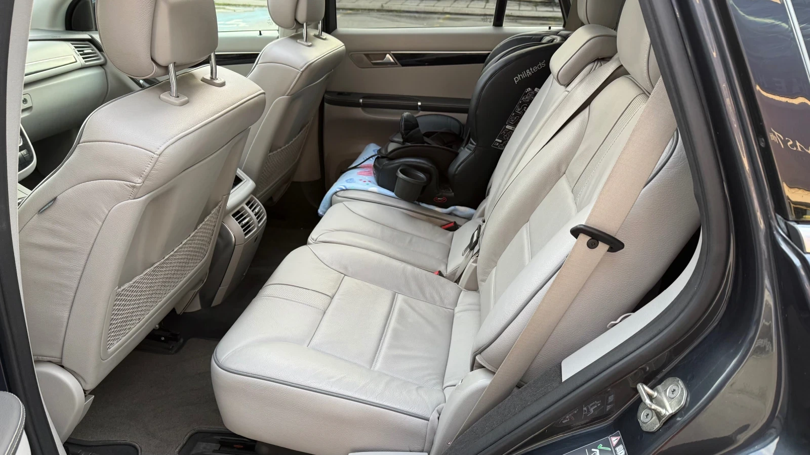 Mercedes-Benz R 350 Mercedes R-klas 300D 190кс Панорама, снимка 15 - Автомобили и джипове - 54331013